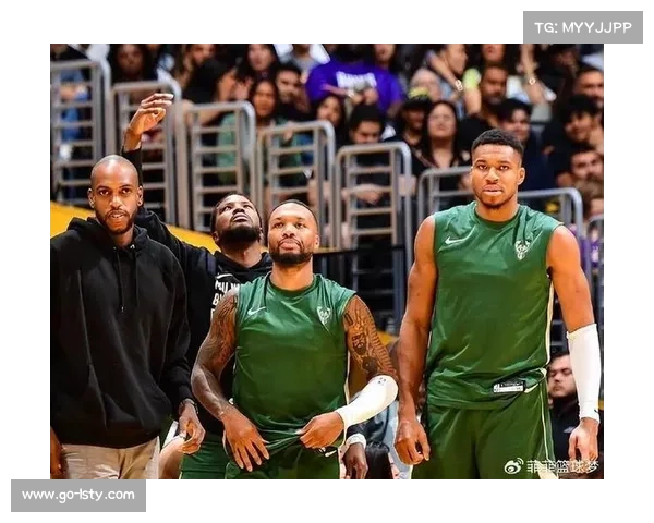 字母哥领衔密尔沃基雄鹿崛起之路 展现团队精神与冠军雄心 字母哥领衔密尔沃基雄鹿崛起之路 展现团队精神与冠军雄心