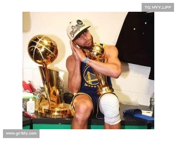 斯蒂芬·库里：用三分球书写历史传奇的篮球天才