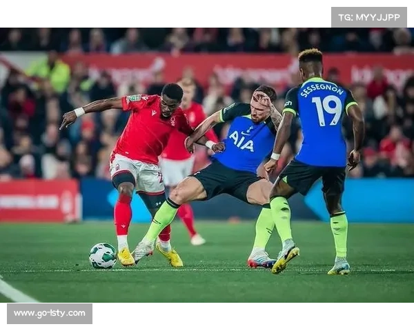 布伦特福德与富勒姆战术灵活性的较量，谁能在英超赛场随机应变？